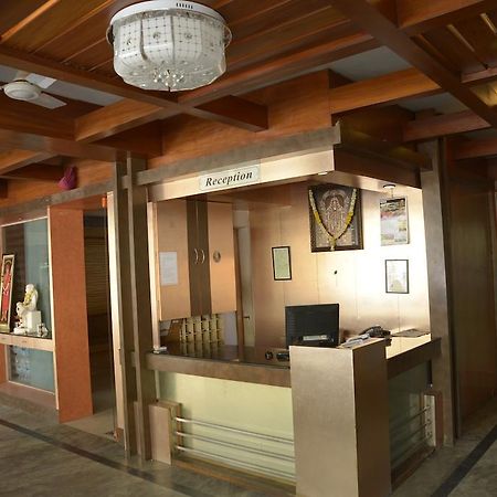 Hotel Sri Sai Krupa 海得拉巴 外观 照片