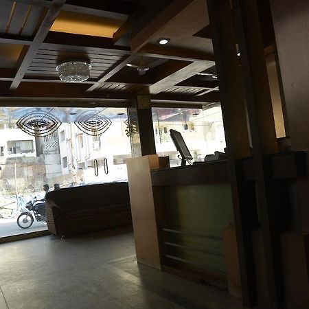 Hotel Sri Sai Krupa 海得拉巴 外观 照片