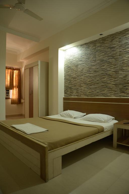 Hotel Sri Sai Krupa 海得拉巴 客房 照片