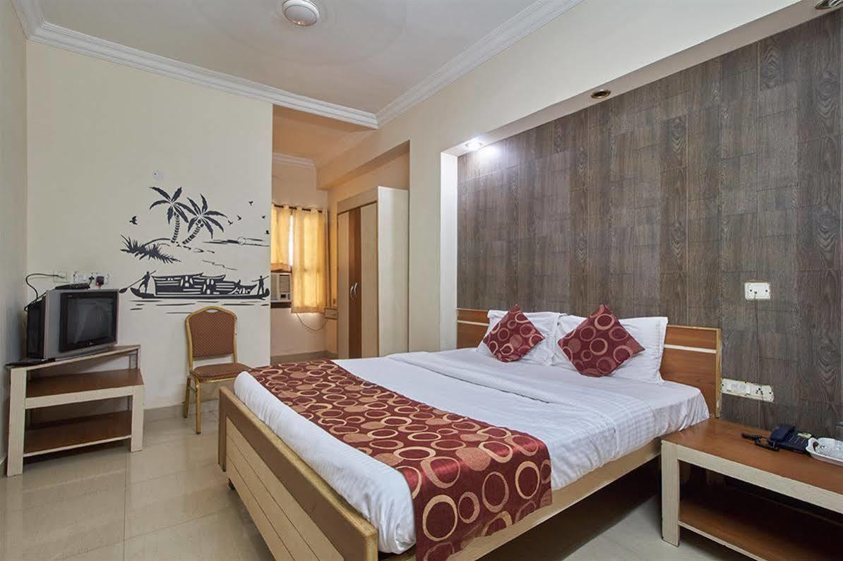 Hotel Sri Sai Krupa 海得拉巴 外观 照片