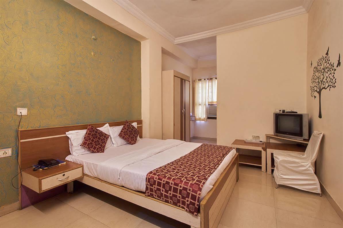Hotel Sri Sai Krupa 海得拉巴 外观 照片
