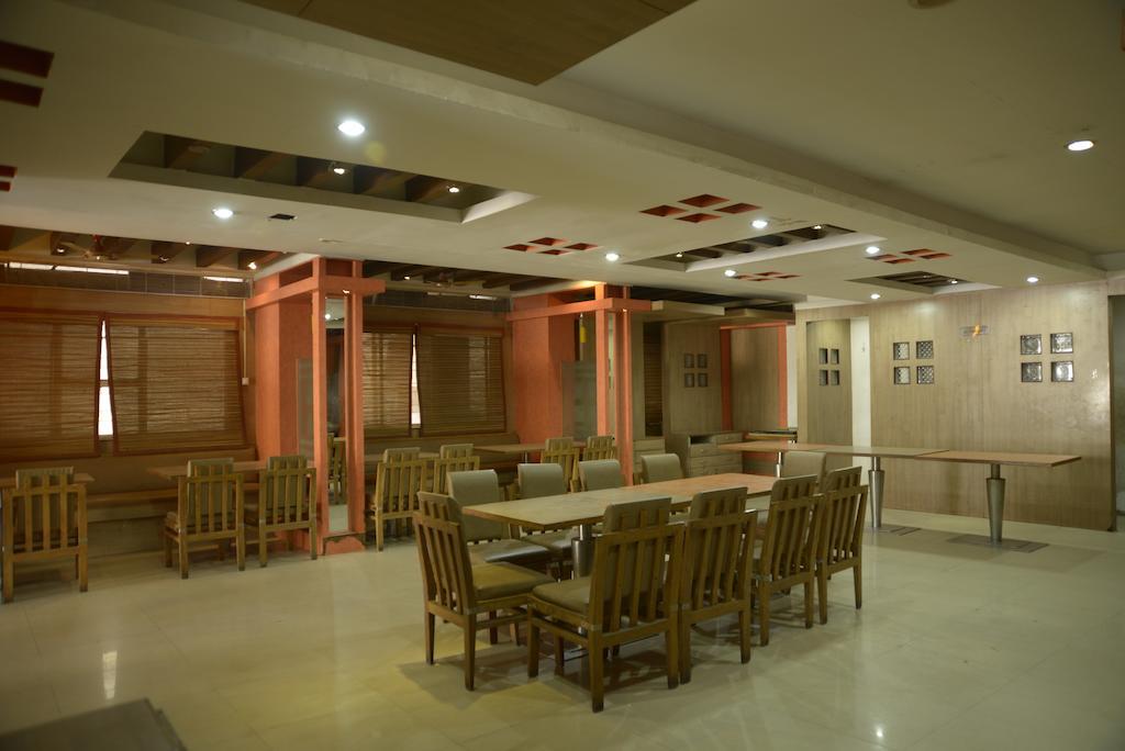 Hotel Sri Sai Krupa 海得拉巴 外观 照片